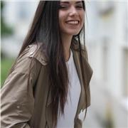 Estudiante de Periodismo en la USC. Puedo impartir clases a estudiantes de bachillerato, ESO, primaria, etc